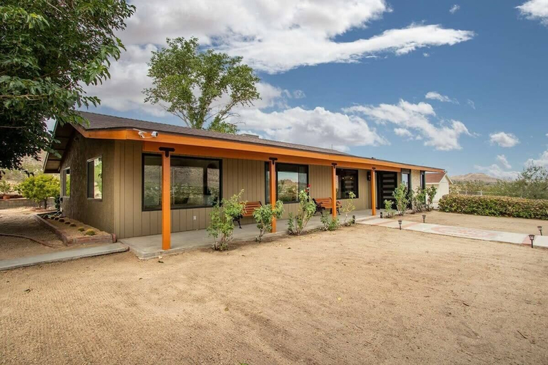 Exterior & Views 2, @ Marbella Lane - The Wine Mine Desert Escape, San Bernardino