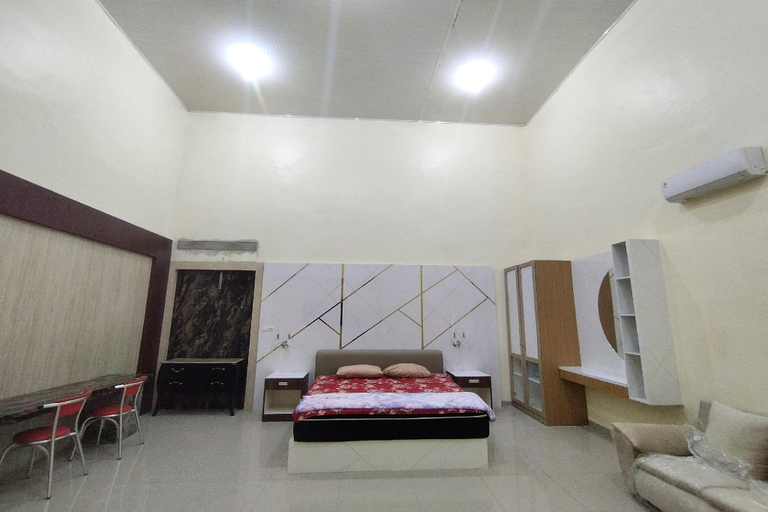 Bedroom 21