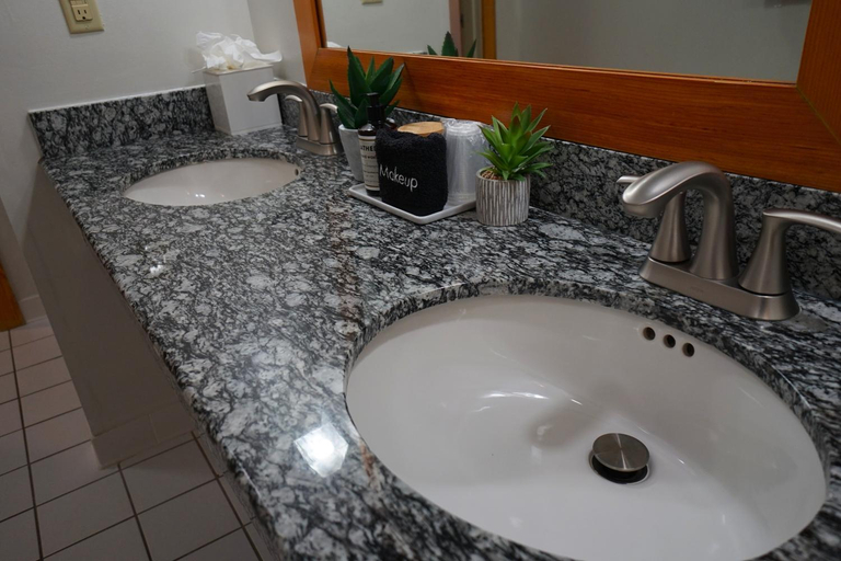 Bathroom 3, Minnewaska Lodge, Ulster