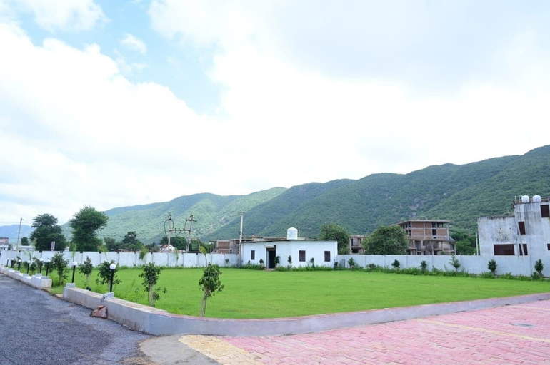 Exterior & Views 2, the muskmelon hotel and resort, Ajmer