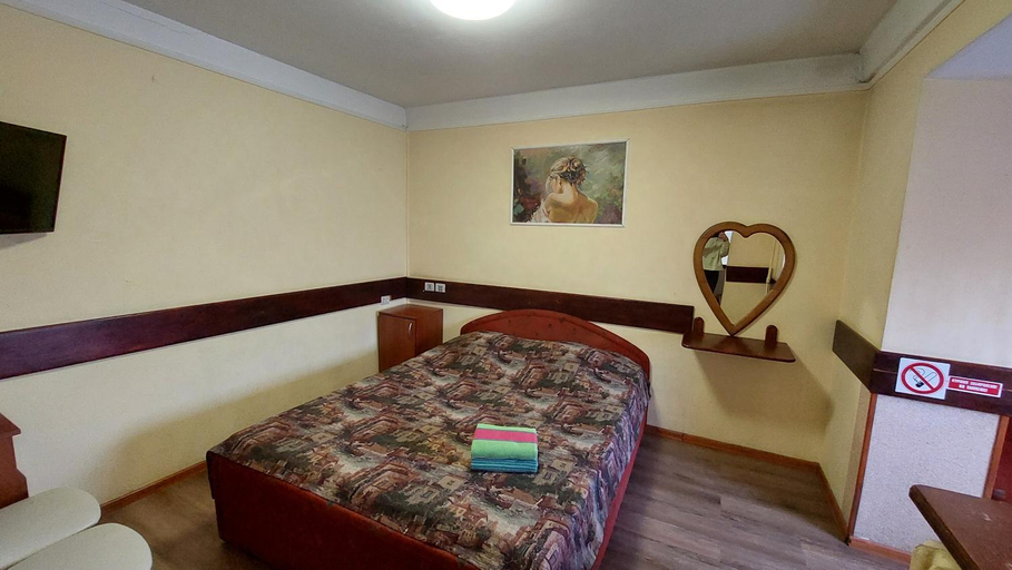 Bedroom 2, Hotel Desna KUT, Desnians'kyi