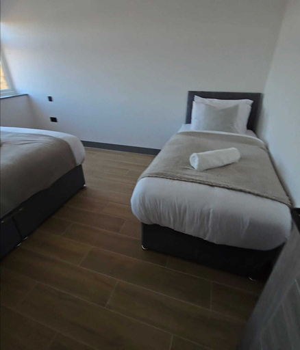 Bedroom 2, Finchley Perfect 1-Bed - Work & Leisure, London