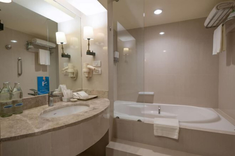 Bathroom 4