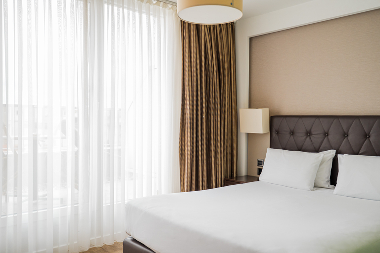 Bedroom 4, Homaris West Side – Self- Check In, Berlin