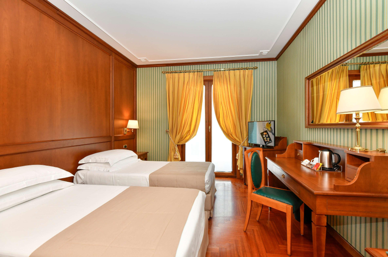 Bedroom 3, Best Western Hotel Ferrari, Napoli