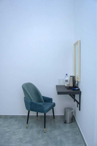 Others 5, Rome Transit Hotel, Katana
