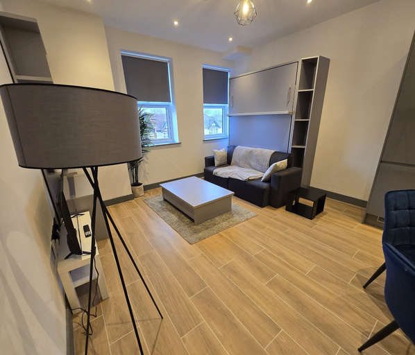 Others 4, Finchley Perfect 1-Bed - Work & Leisure, London