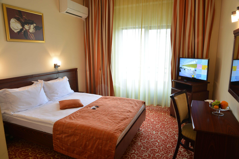 Bedroom 3, Central Ploiesti, Ploiesti