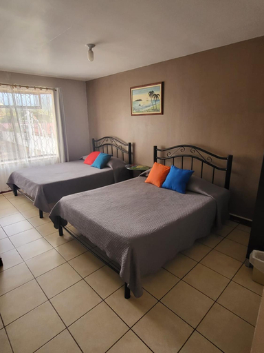 Others 3, Hotel Valle Verde, Dota