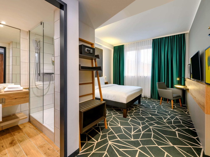 Bedroom 3, ibis Styles Aschaffenburg, Aschaffenburg