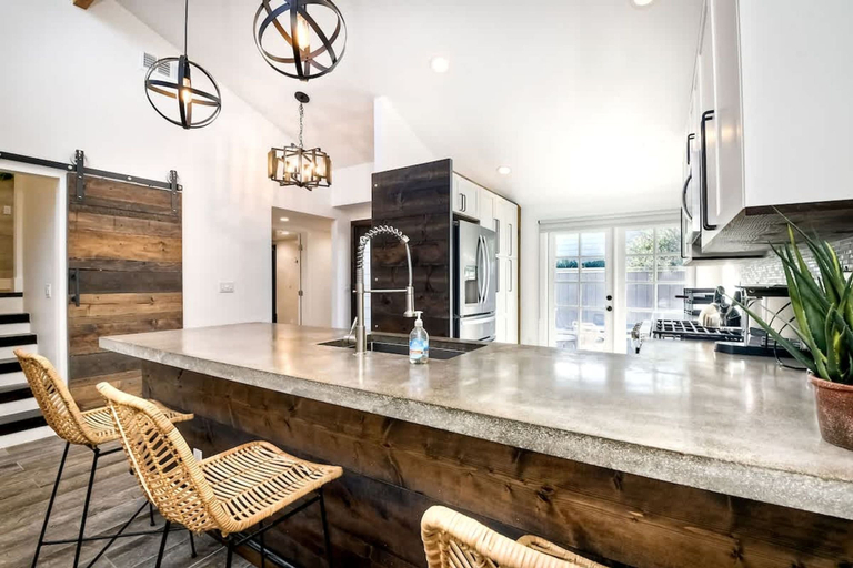 Room 5, Sea Bluff - Direct Beach Access, San Diego