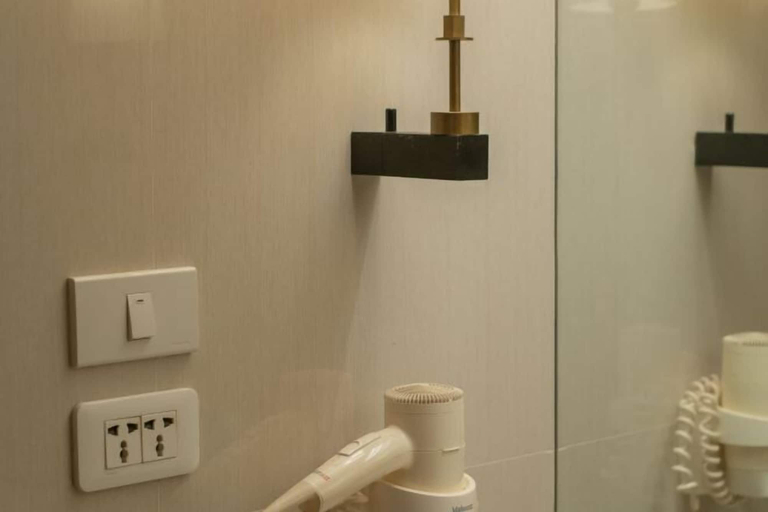 Bathroom 19