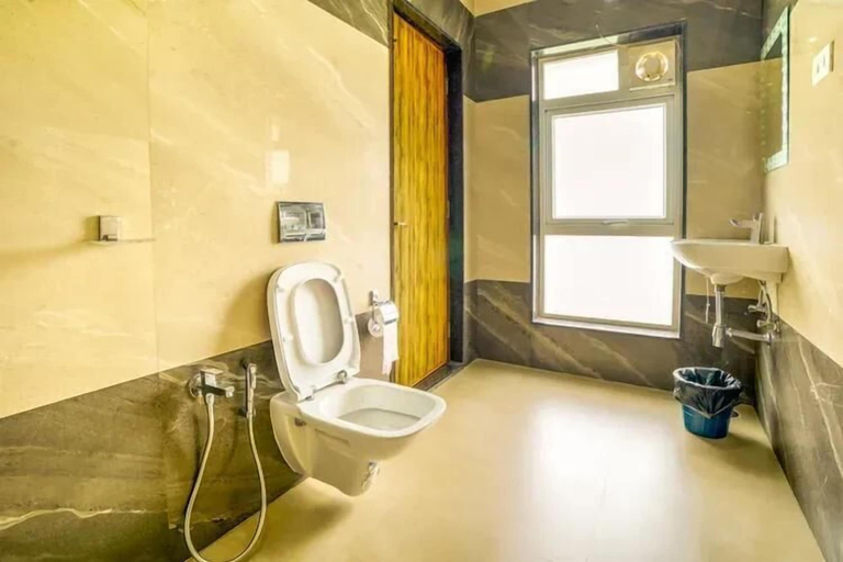 Bathroom 2, Malaiosai S Happy Valley And Misty Mount, The Nilgiris