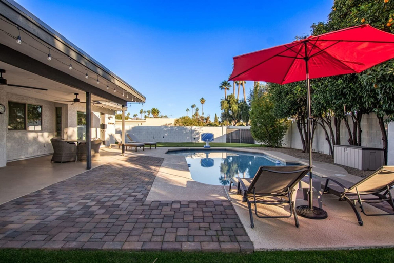 Room 5, Citrus Grove Heated Pool Putt Grn Gameroom, Maricopa