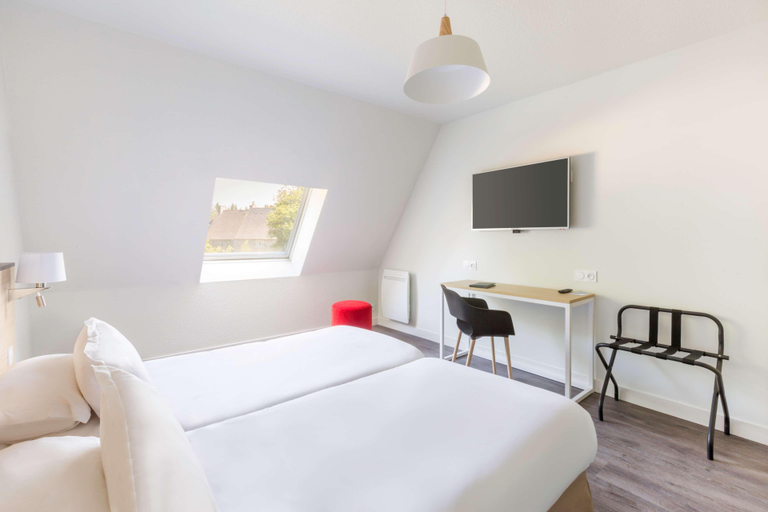Bedroom 3, Best Western Hotel Armor Park Dinan, Côtes-d'Armor