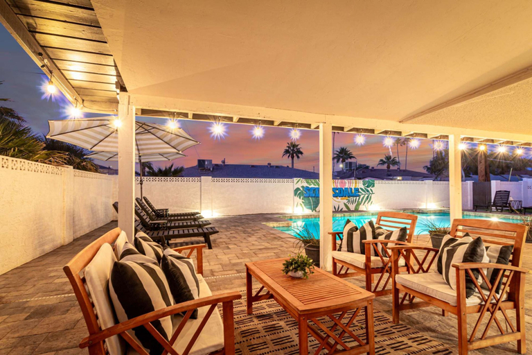 Room 3, Palmhouse Pool BBQ 5 Mins to Old Town, Maricopa