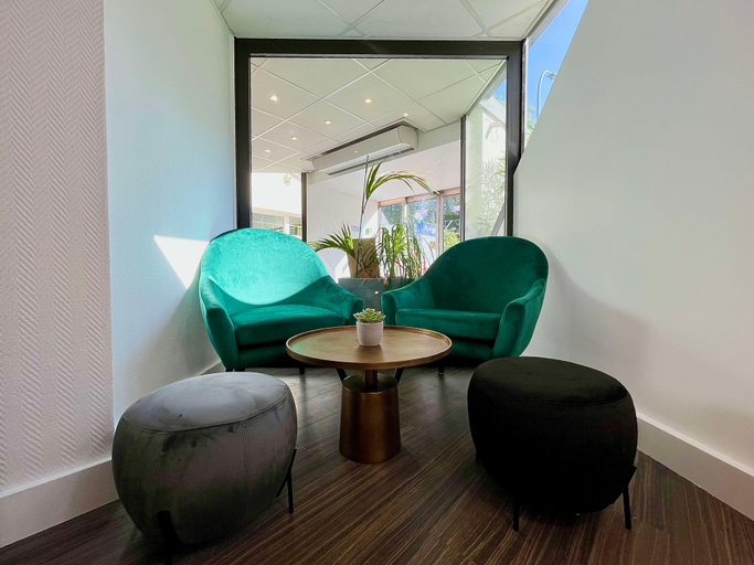 Public Area 3, Best Western Voiron Centre, Isère