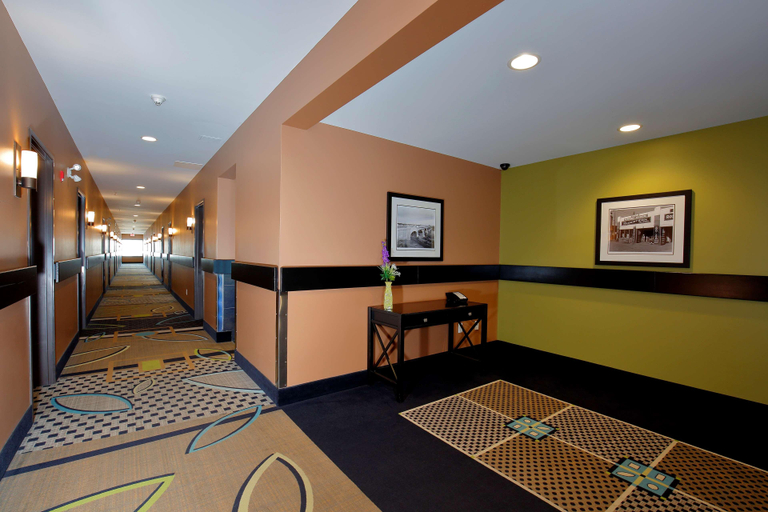 Exterior & Views 2, Best Western Blairmore, Division No. 11