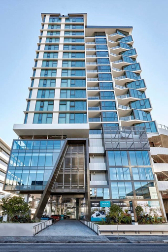 Exterior & Views 2, 2BR Food Drink Hub Gym Pool Views Roof Terrace, Newstead