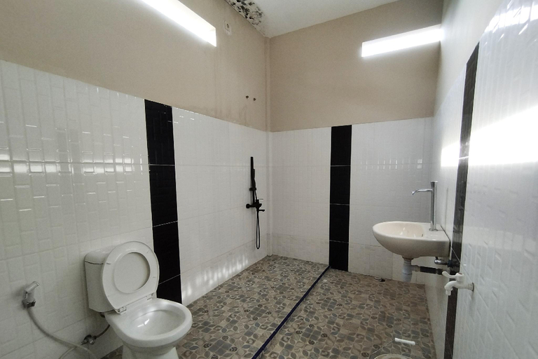 Bathroom 26