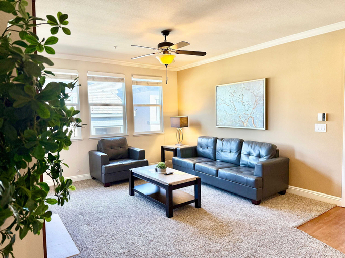 Room 5, New Cozy Stylish 1BR With Heated Pool Relaxing Spa Sauna, Washoe