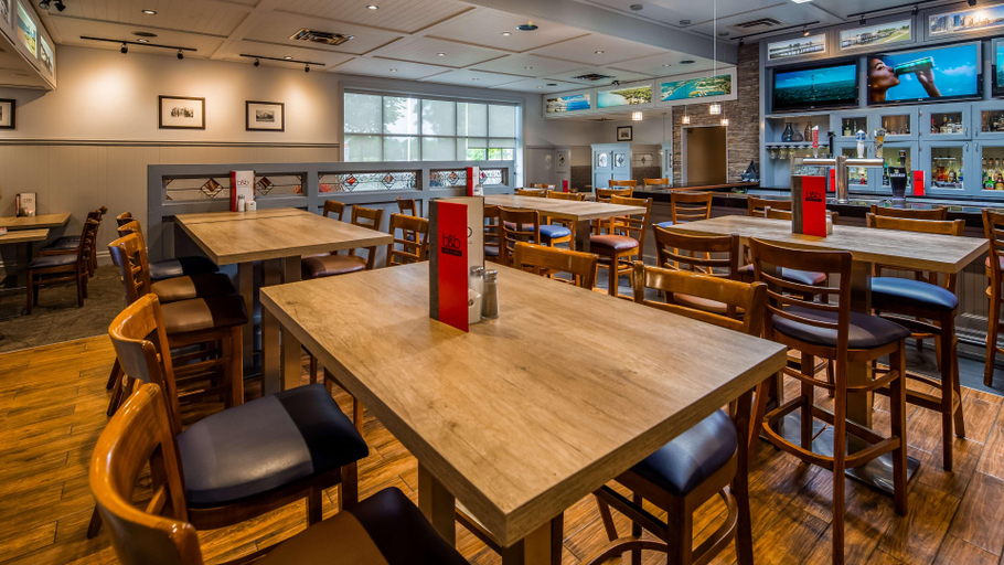 Food & Drinks 5, Best Western Plus Guildwood Inn, Lambton