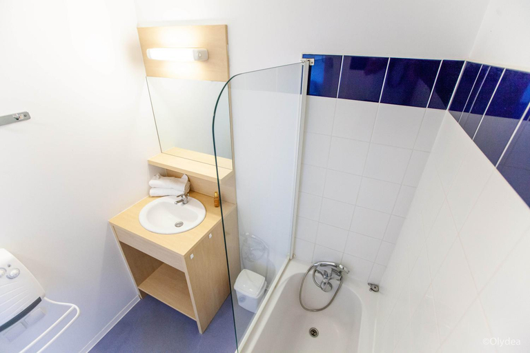 Bathroom 4, Olydea La Chalosse, Landes