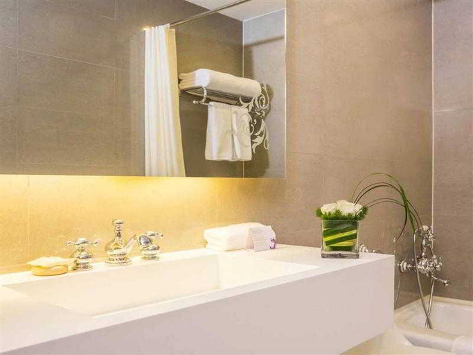 Bathroom, Grand Mercure Urumqi Hualing, Ürümqi