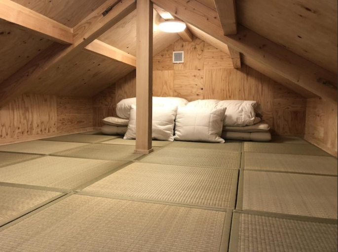 Bedroom 2, Izukougen Tentresort, Itō