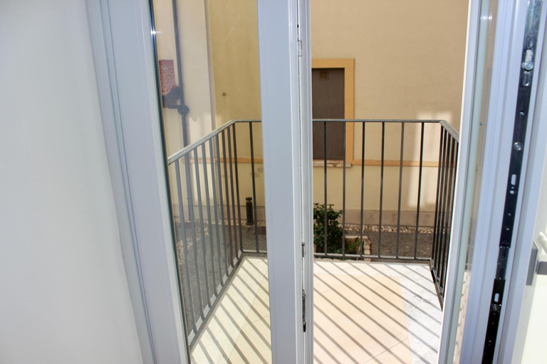 Others 1, C'est La Vie, Caserta