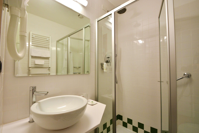 Bathroom 4, Best Western Hotel Crimea, Torino