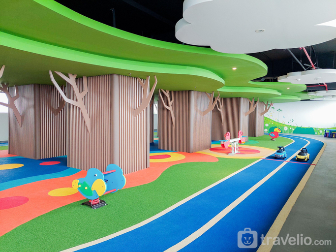 Family & Kids 2, Nice and Elegant Studio at Bintaro Embarcadero Apartment By Travelio, Tangerang Selatan