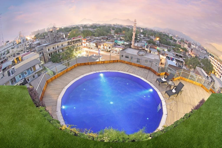 Sport & Beauty 2, Golden Tulip, Jaipur