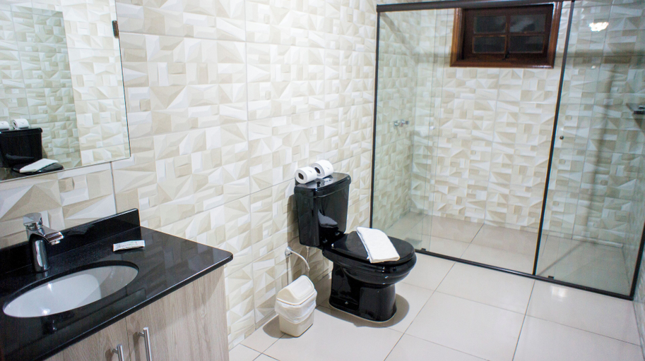 Bathroom 4, Pousada Sol Nascente, Camanducaia