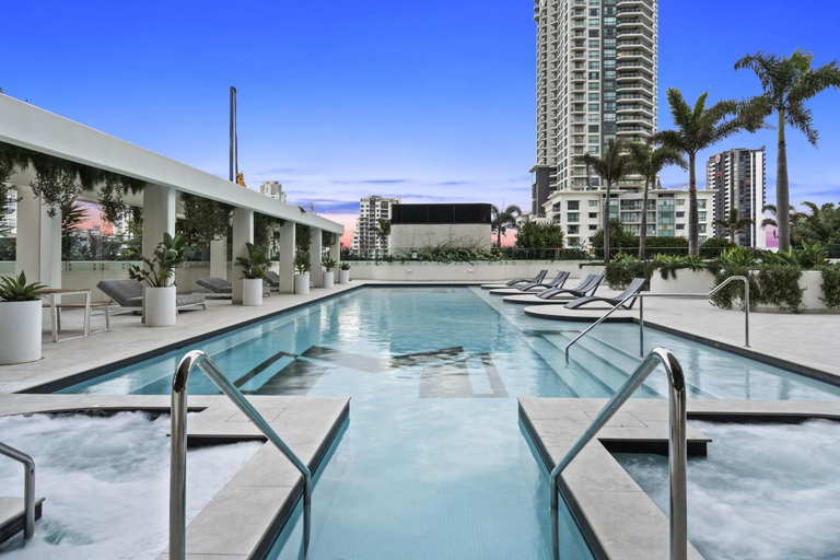 Others 2, LUXURY HIGH FLOOR 3 Bedroom Unit with OCEAN Views - Q Stay, Gold Coast