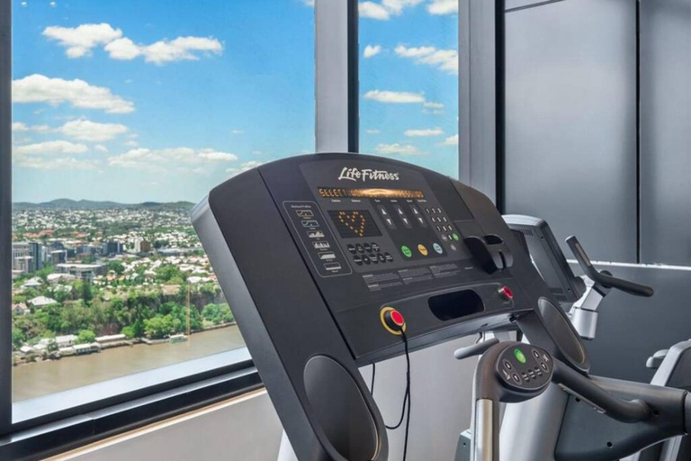 Others 4, 2BR Luxury Skytower CBD Pool Gym Netflix, Brisbane