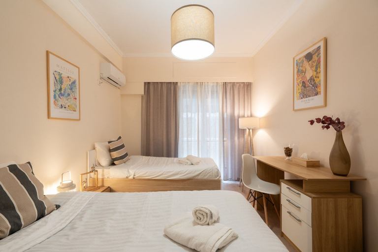 Room 2, LIV - Vintage Acropolis Apartment, Attica