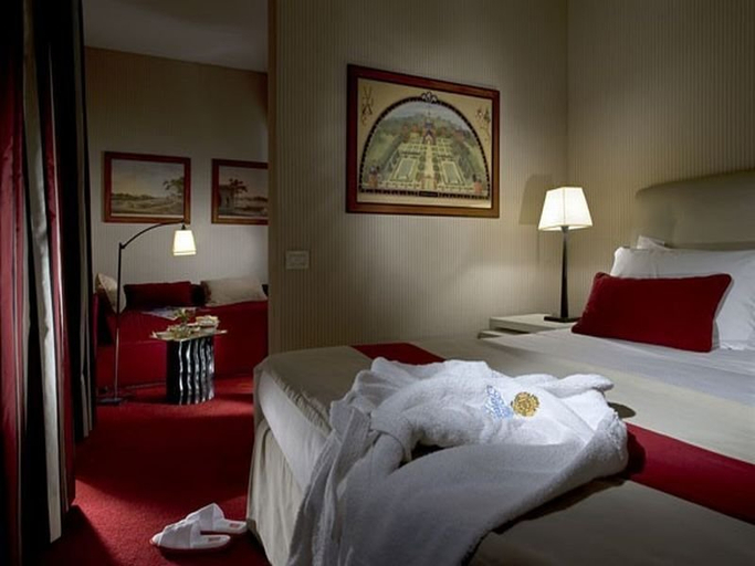 Bedroom 2, Dei Borgognoni, Rome