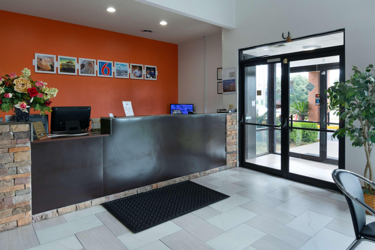 Public Area 2, Motel 6 Montgomery, AL - Coliseum, Montgomery