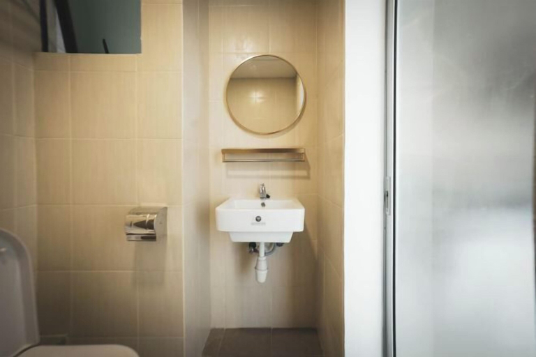 Bathroom 8