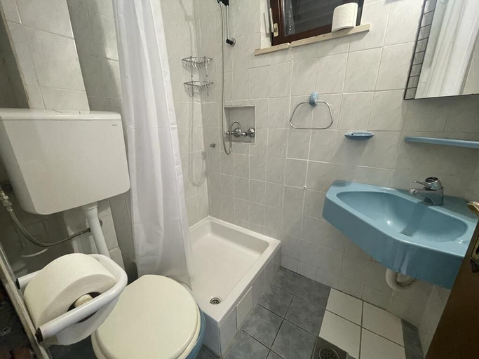Bathroom 4, Apartman Talia 2, Crikvenica