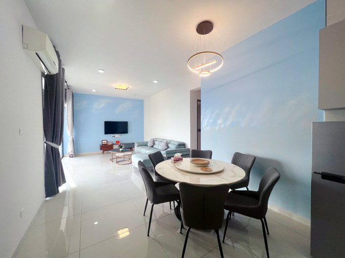 Dining Room 17