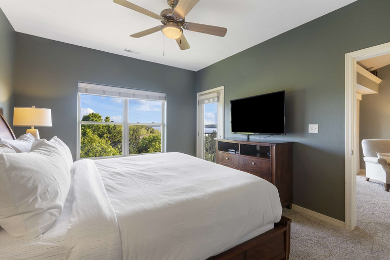 Bedroom 3, Majestic Sunset Duo: Stay for 14!, Taney