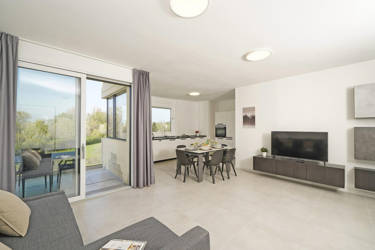 Room 2, Katya Resort A1 10 by Wonderful Italy, Brescia