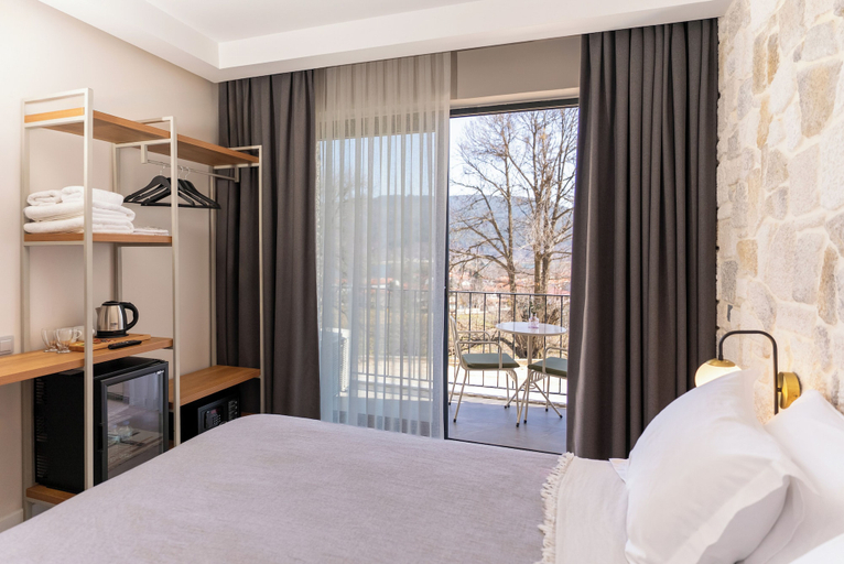 Bedroom 4, Bade Gölcük, Ödemiş