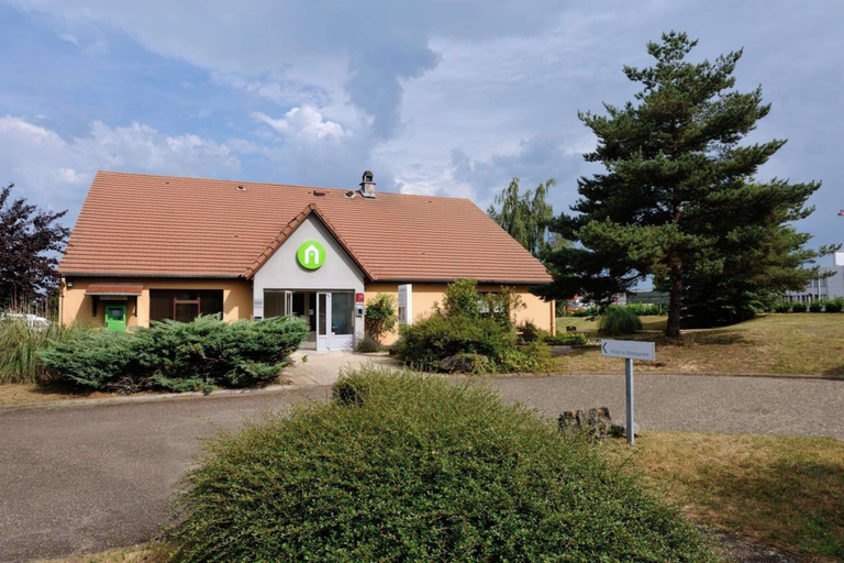 Exterior & Views 2, Campanile NATURE - Moulins Avermes, Allier