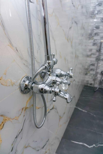 Bathroom 4, Rome Transit Hotel, Katana