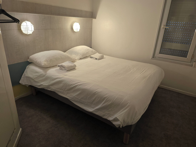 Bedroom 4, Brit Hotel Essentiel Poitiers – Gare du Futuroscope, Vienne