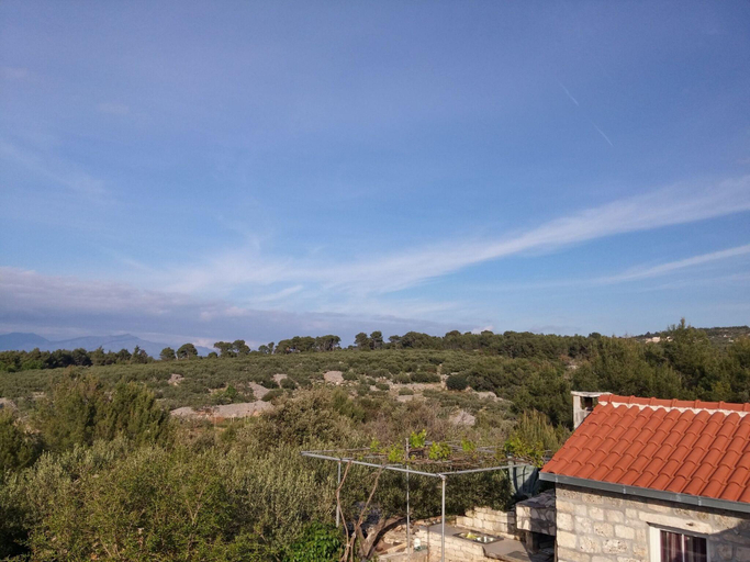 Others 5, Holiday Home in Mirca with terrace, Supetar