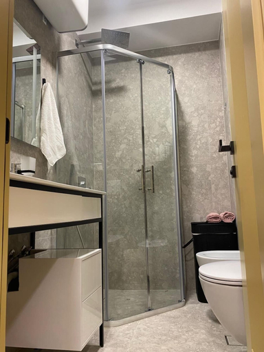Bathroom 4, Florenc's Apartment, Tiranës